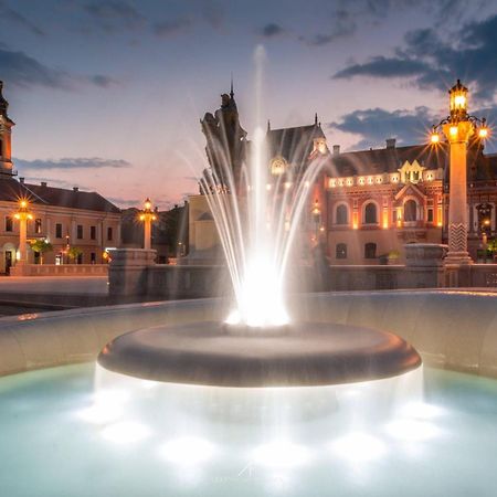 Вілла Casa Casy Орадя Екстер'єр фото